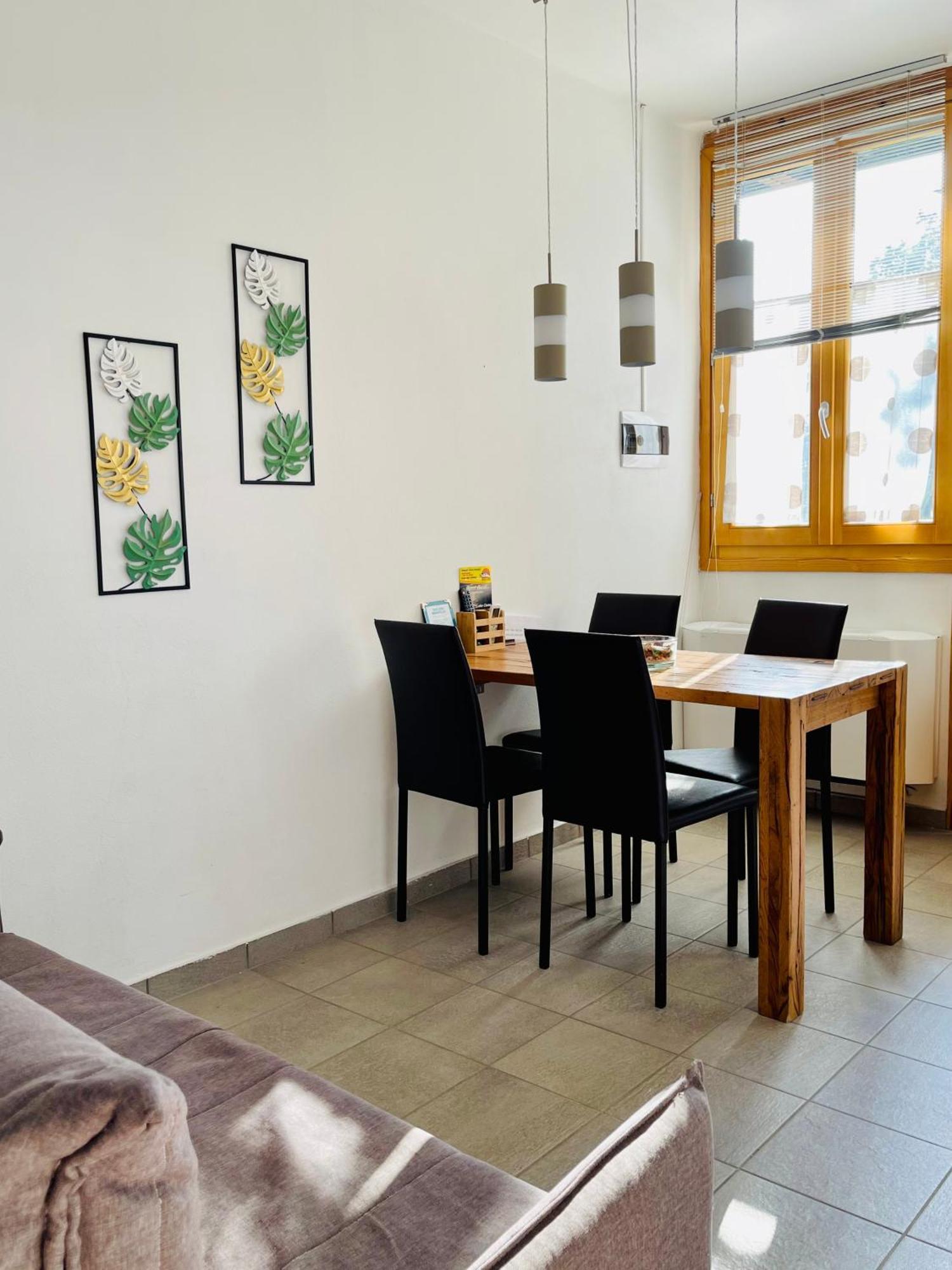 מנדלו דל לאריו Agriturismo La Selvaggia מראה חיצוני תמונה
