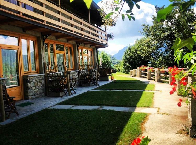 מנדלו דל לאריו Agriturismo La Selvaggia מראה חיצוני תמונה